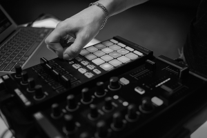 What is Beat Making? The important Basics for Beginners - MBMA